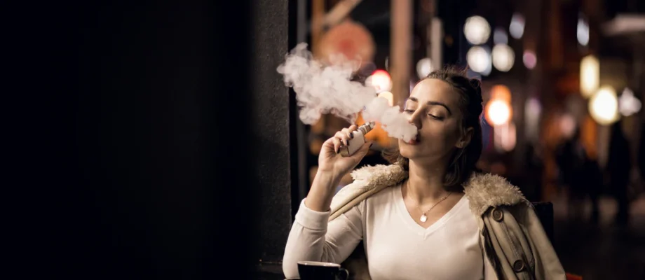 Do Vaping And Smoking Have Negative Side Effects? Lite Version Of The Geek Bar